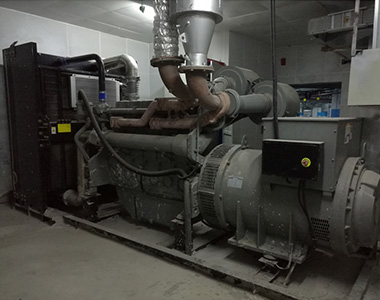 德科800KW/400V陸用發(fā)電機應用于某房地產(chǎn)項目